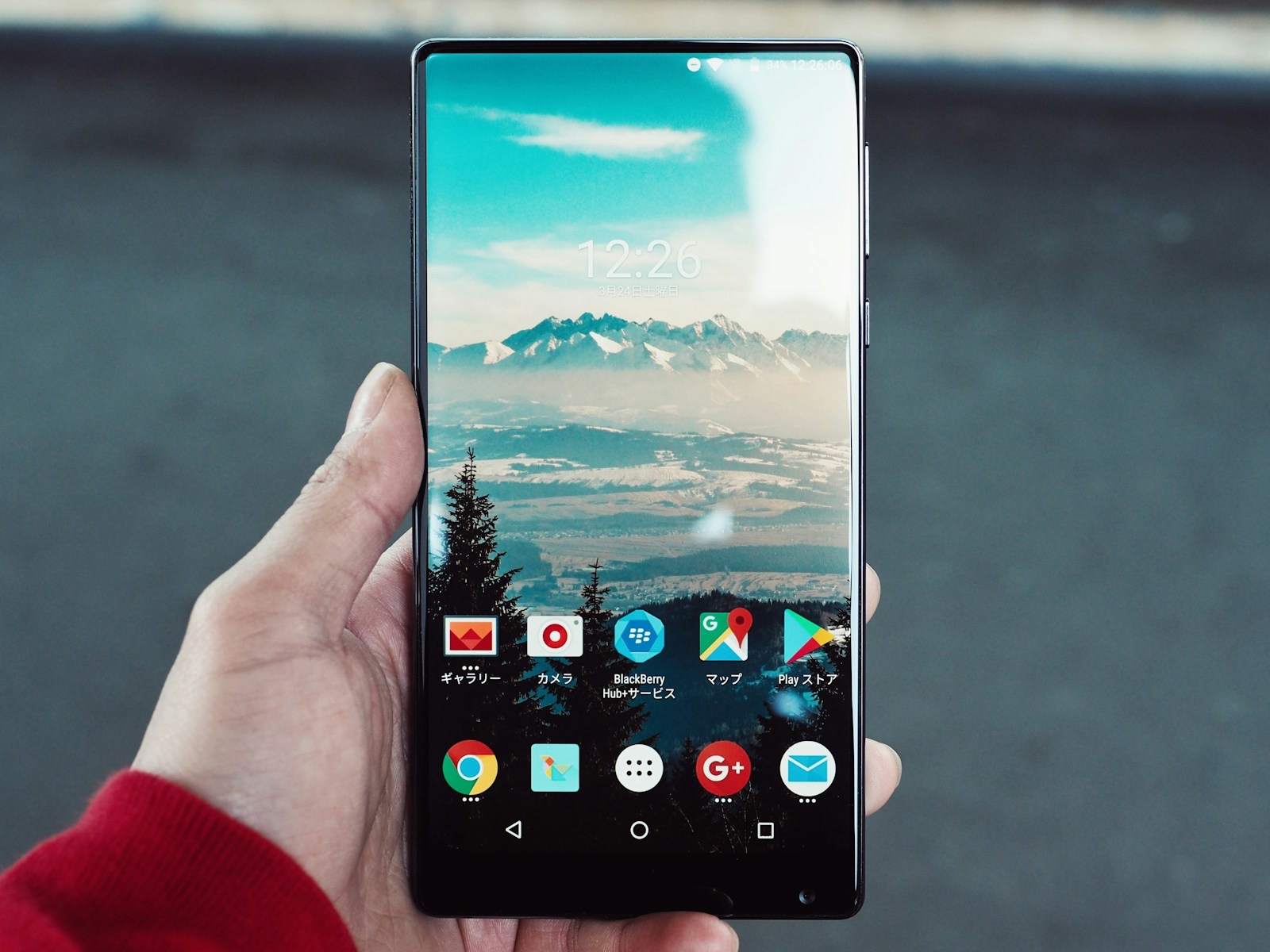 複数のAndroidスマートフォンを比較する手元